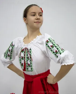 National moldavian blouse J 0279