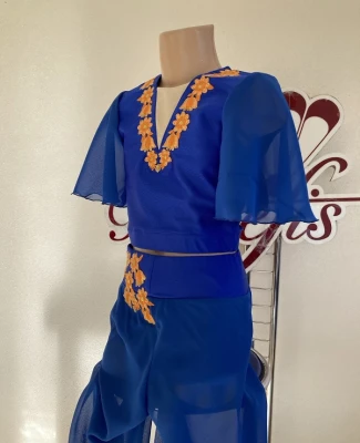 STAGE COSTUME F 0506