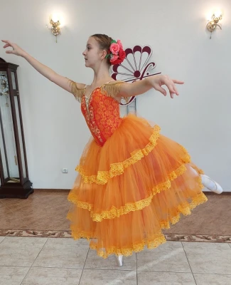 Soloist s costume – scene “Tavern” P 0306D
