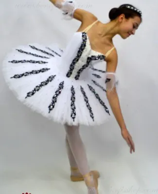 Stage costume F 0414