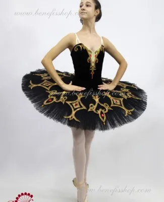 Stage costume F 0386
