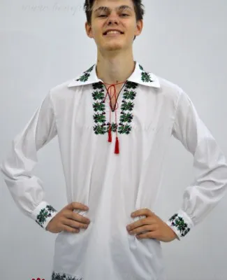 National moldavian shirt J 0238
