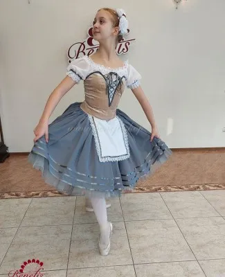 Peasant costume -pas de deux 1 act P 0506B