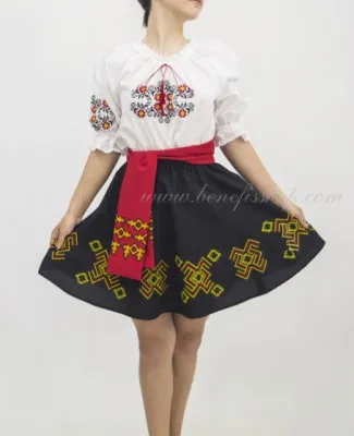 National moldavian blouse J 0218