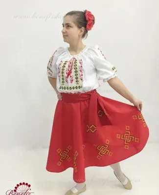 Moldavian national skirt J 0256