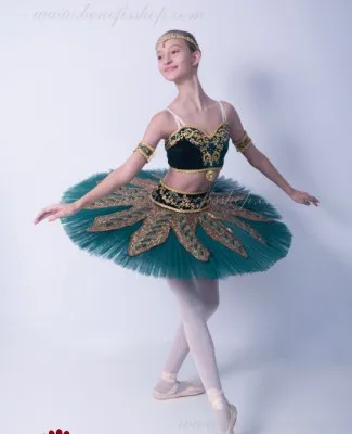 Stage costume F 0336