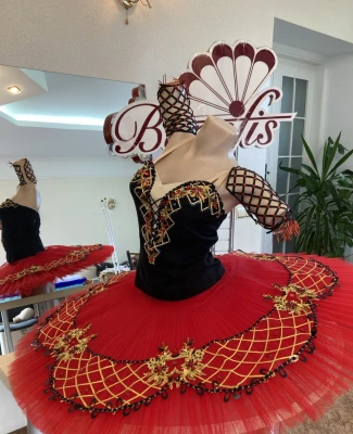 Costumul Spaniol F 0095