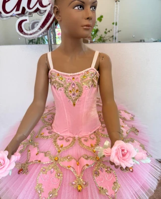 Stage costume P 3112