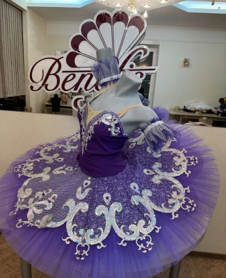 Stage costume P 0417(5037)