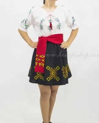 National moldavian blouse J 0221