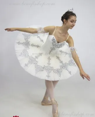 Stage costume F 0375