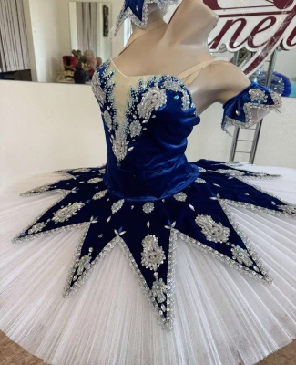 Королева снежинок F 0093