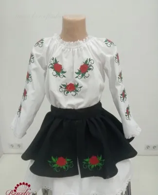 Moldavian national costume J 0291