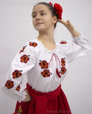 National moldavian blouse J 0277