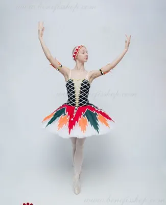 Costum de scena F 0352