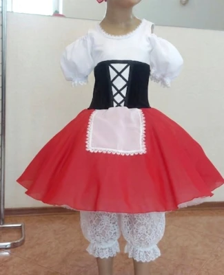 Red Riding Hood R 0628