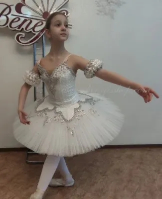 Stage costume F 0477