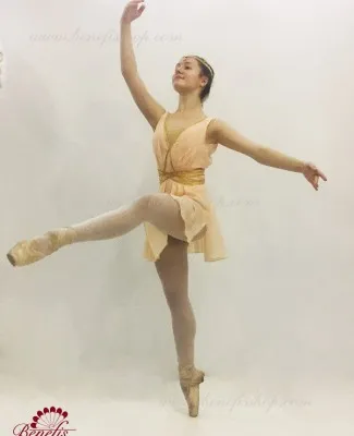 Costum de scena F 0447