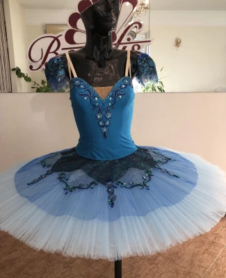 Stage costume P 0727