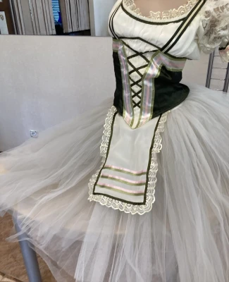 Giselle P 0512(2395)