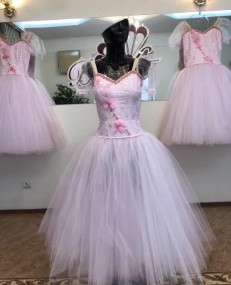 Stage costume F 0077