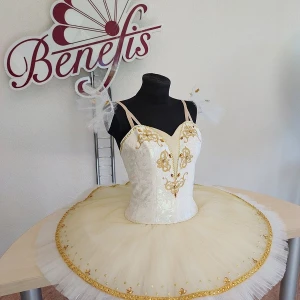 Stage costume P 1341 - image 3