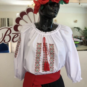 National moldavian blouse J 0394 - image 11