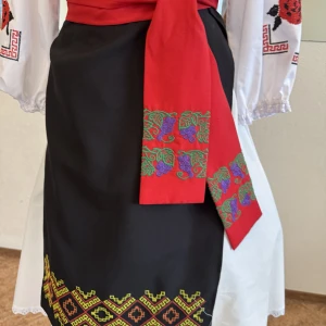 Moldavian national Skirt J 0155 - image 9