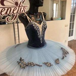 Stage ballet costume P 0486 - image 9