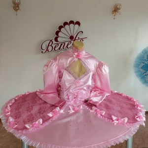 Queen P 0288A - image 6