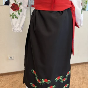 Moldavian national Skirt J 0146 - image 12
