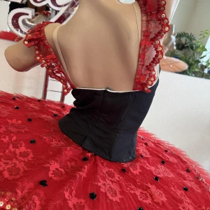 Costum de balet P 0352 - image 10