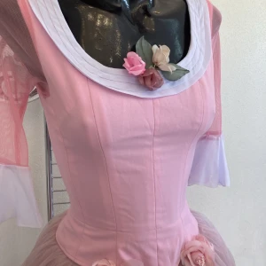 Costum de balet Marie/Clara- 1 act. Scena Copii la brad Spărgătorul de nuci P 0203B(2331) - image 7