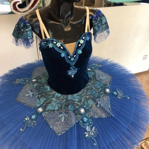 Stage ballet costume P 0726 - image 9