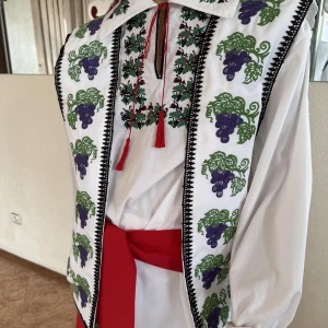 National moldavian shirt J 0238 - image 2