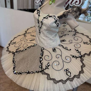 Ballet costume P 1338 - image 6