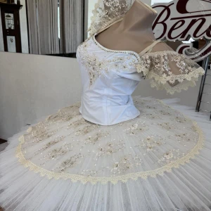 Stage costume F 0523 - image 4