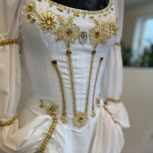 Stage costume F 0351 - image 34