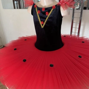 Ballet costume in Spanish style P 1311 - image 15