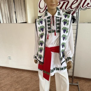 National moldavian vest J 0202 - image 5