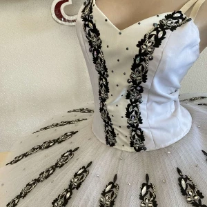 Stage costume F 0414 - image 7