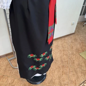 Moldavian national Skirt J 0146 - image 6