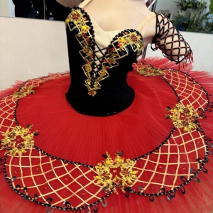 Spanish costume F 0095 - image 26