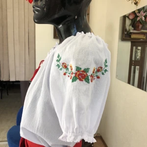 National moldavian blouse J 0391 - image 7