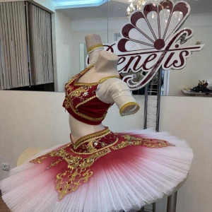 Stage costume P 1532 - image 29