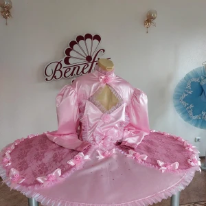 Queen P 0288A - image 7