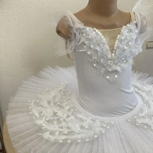 Costum de balet Lebada P 0124 - image 10