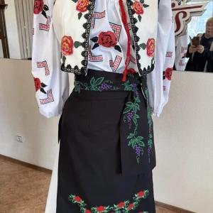 Moldavian national Skirt J 0146 - image 24