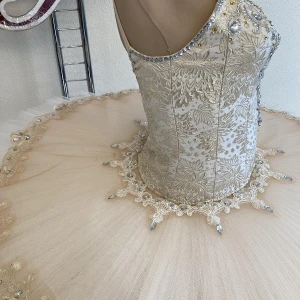 Stage costume F0505 - image 3