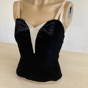 Basic bodice for the ballet tutu without decor T0009(2301) - image 2